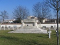 Nancy, carré de victimes civiles et monument commémoratif 1914-1918 et 1939-1945 1.jpg